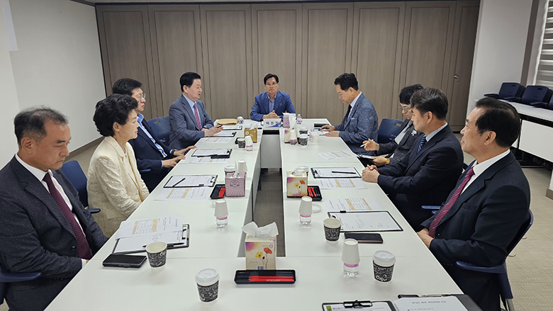 예산위원회.jpg