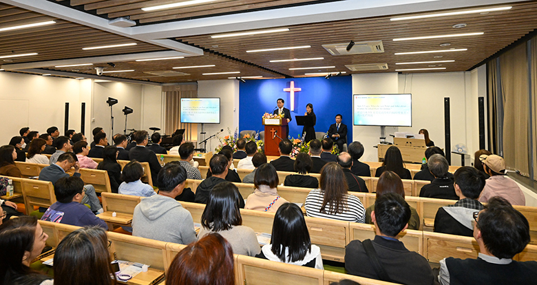 홍콩 빛과소금교회.jpg