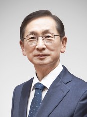 김용복 목사.jpg