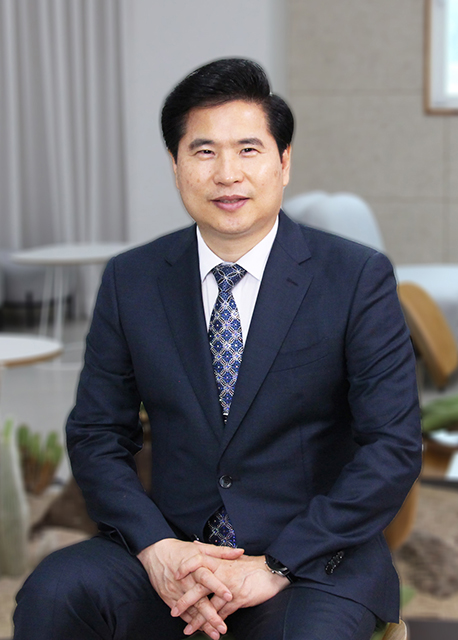 참사랑 담임목사.jpg
